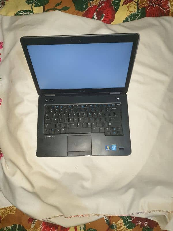 Dell Laptop Cori i5 4th Generation 4