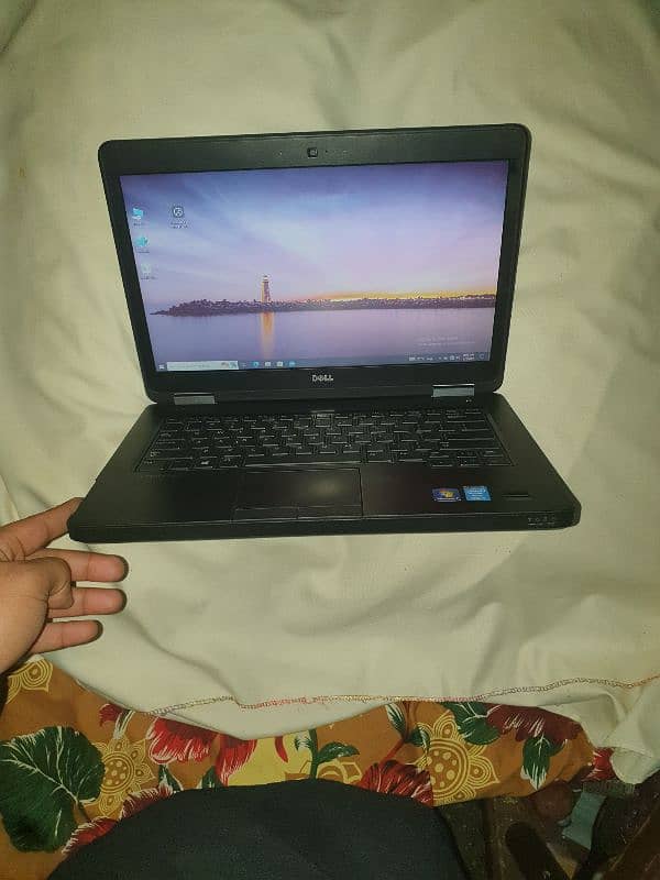 Dell Laptop Cori i5 4th Generation 8