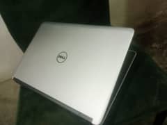 Dell E7440 /4th gen . core i5.