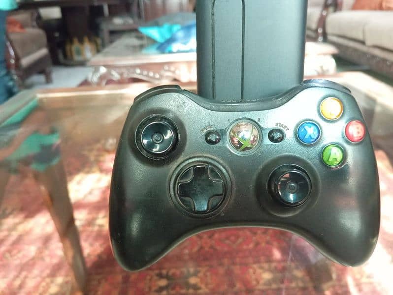 X BOX 360 ALL GAMES INSTALLED JV UNLOCKED WITH ONE WIRELESS CONTROLLER 1