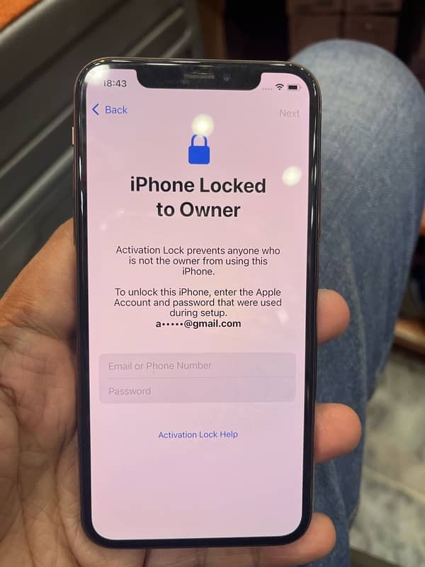 iphone xs icloud lock 0