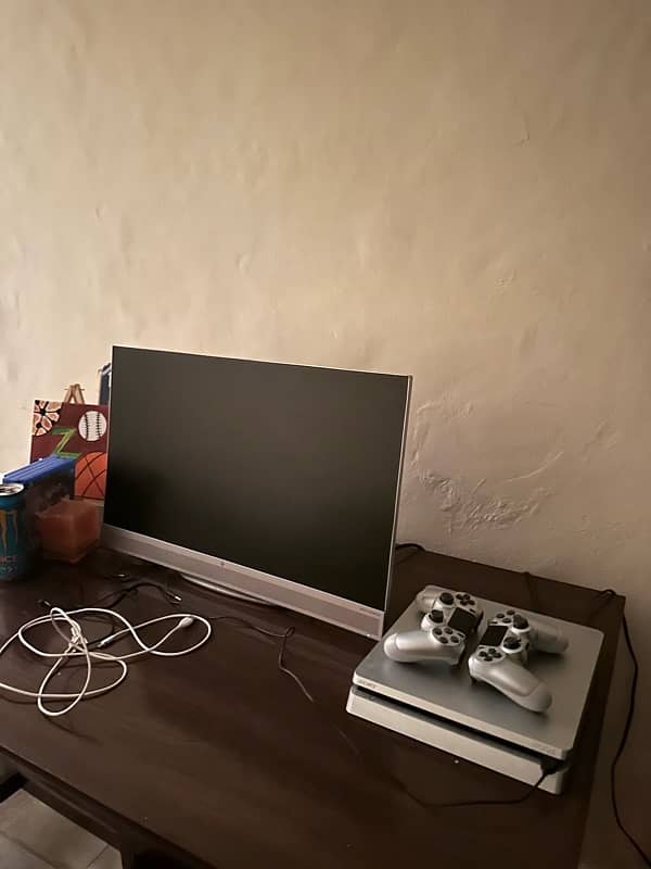 ps4 slim 500gb - silver 1