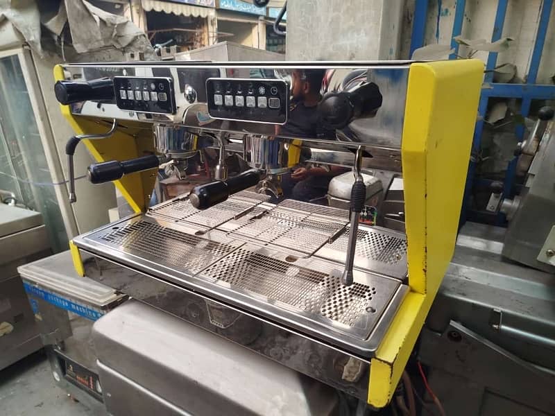 Coffee machine instant and Group used or new available 1