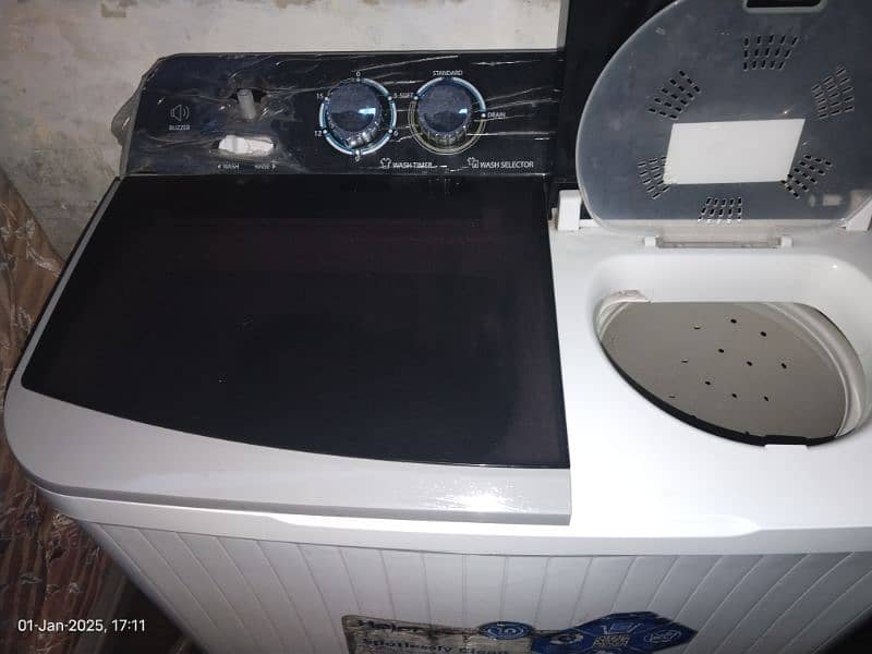 twin tub Haier one year used washing machine 4