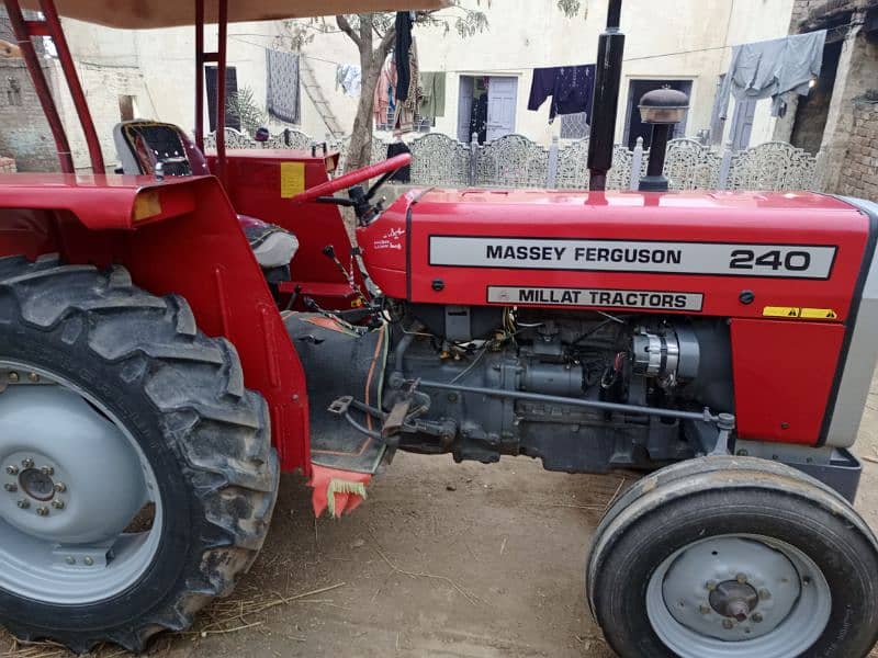 M-f 240 tractor 2021 model 1