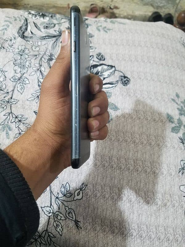 ok phone /3/32  ha koi mal ni fingerprint be okay hai PTA approved hai 0