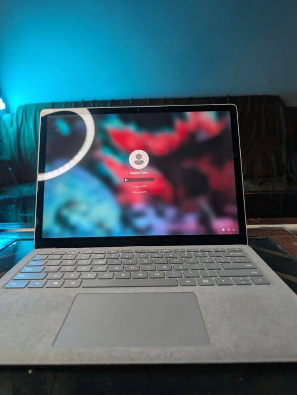 Microsoft surface laptop 3 8