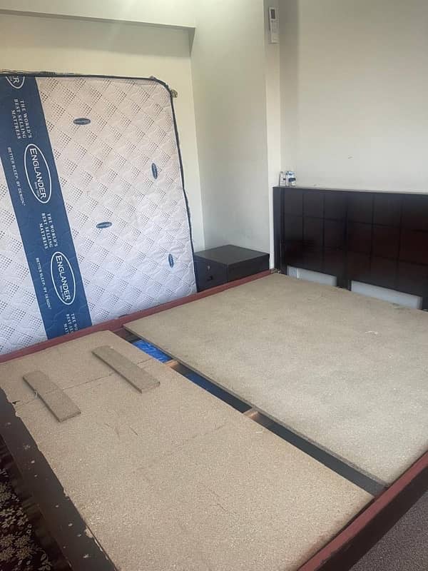 Used double bed with mattress and side tables for sell 9