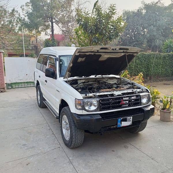 Mitsubishi Pajero GLS 2001 , Highroof 2