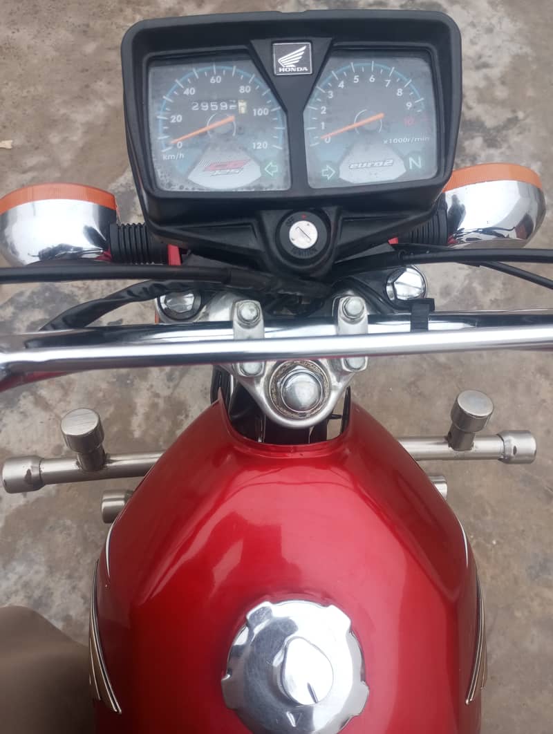 Honda CG 125 2020 4