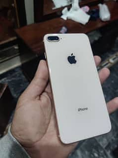 IPhone 8 Plus aur (mag safe ) wireless power bank 2