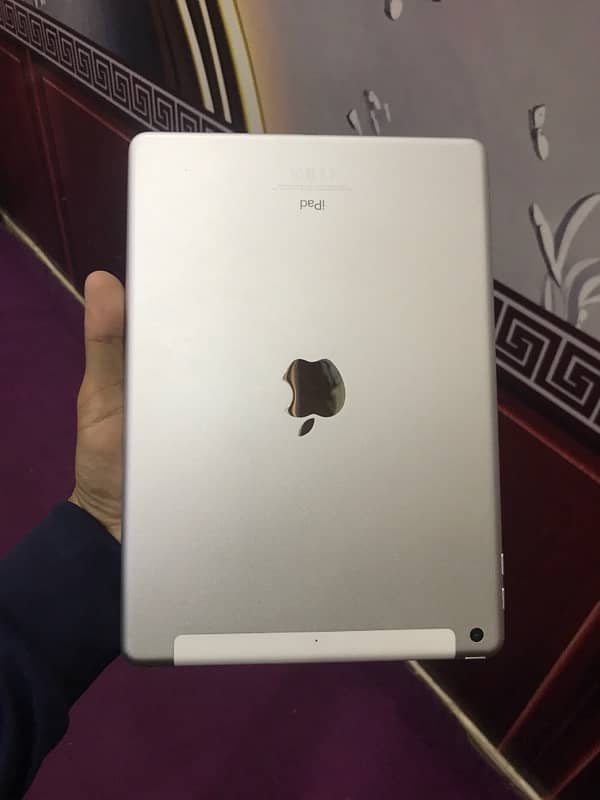 I pad 6th generation 1