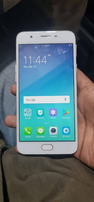 oppo F1s 4/64 0