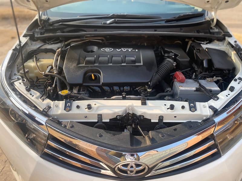 Toyota Corolla Altis 2016 4