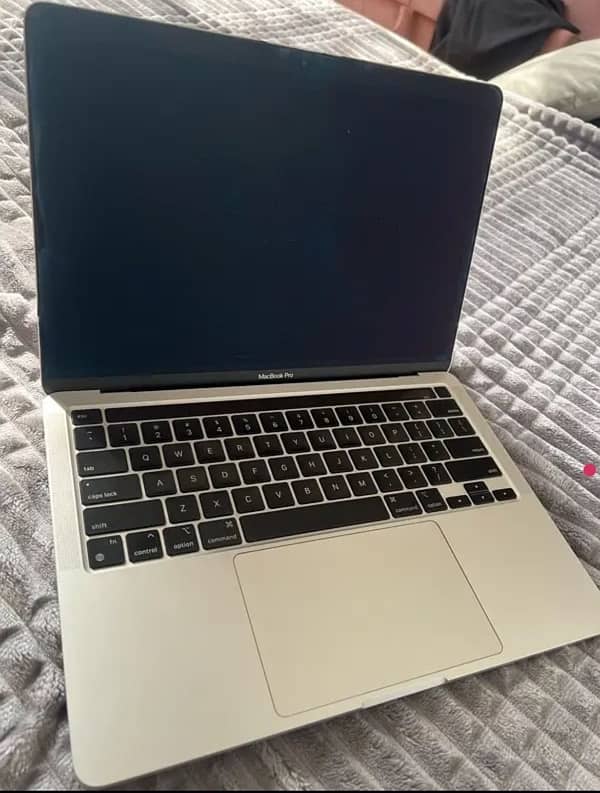 Macbook pro M1  13inches 1