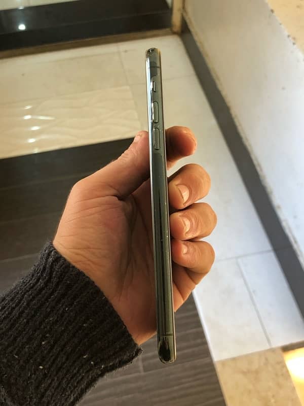 iPhone 11 Pro Max factory unlock 03162064070 3