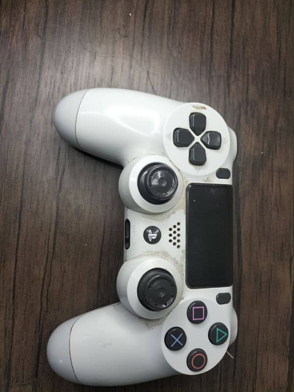 PS4 DUALSHOCK Original Controller 1