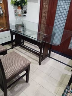 Dining table with 6 chairs