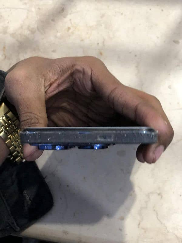 Infinix hot 40 pro mobile for sell 2