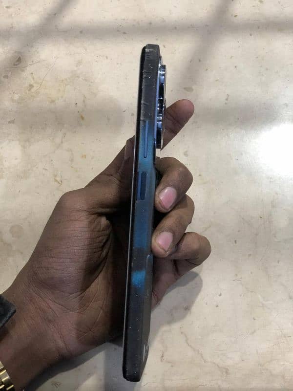 Infinix hot 40 pro mobile for sell 3