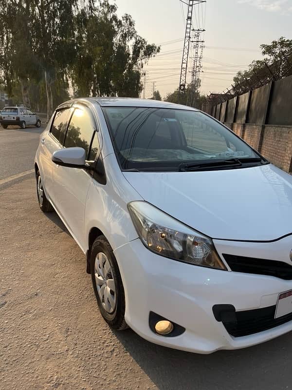 Toyota Vitz 2012 5