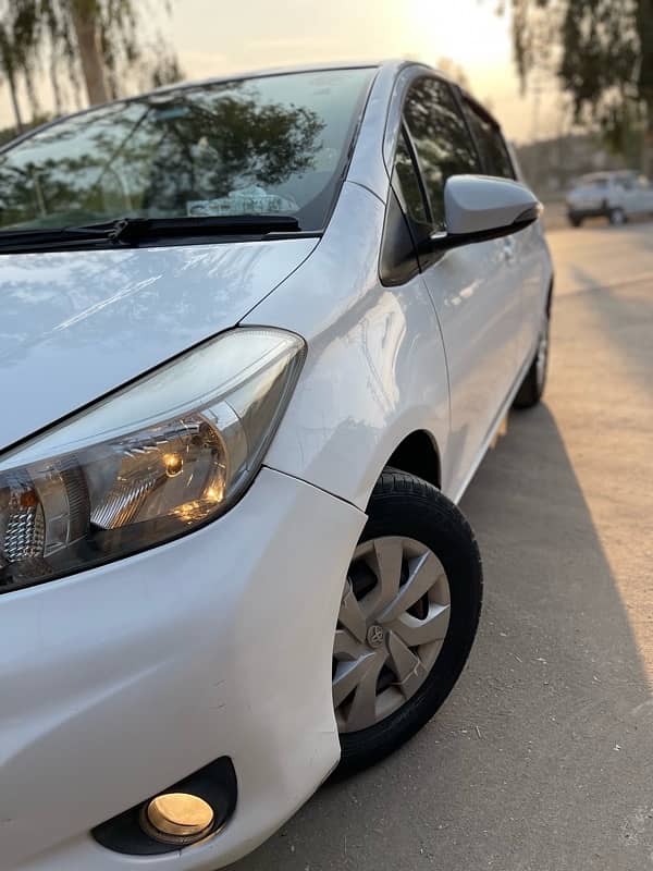 Toyota Vitz 2012 10