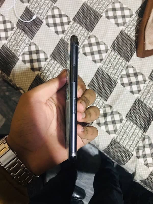 iphone 11 pro for sale 6