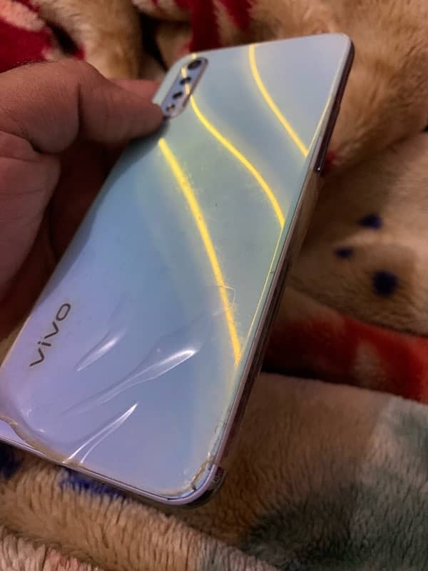 ViVO S1 4+128 4