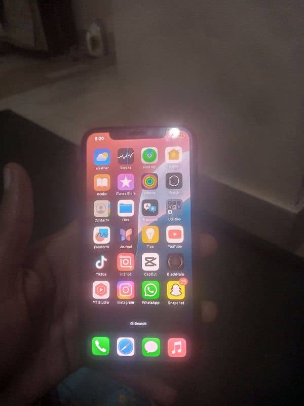 IPHONE 11 PRO  FACTORY UNLOCK 0