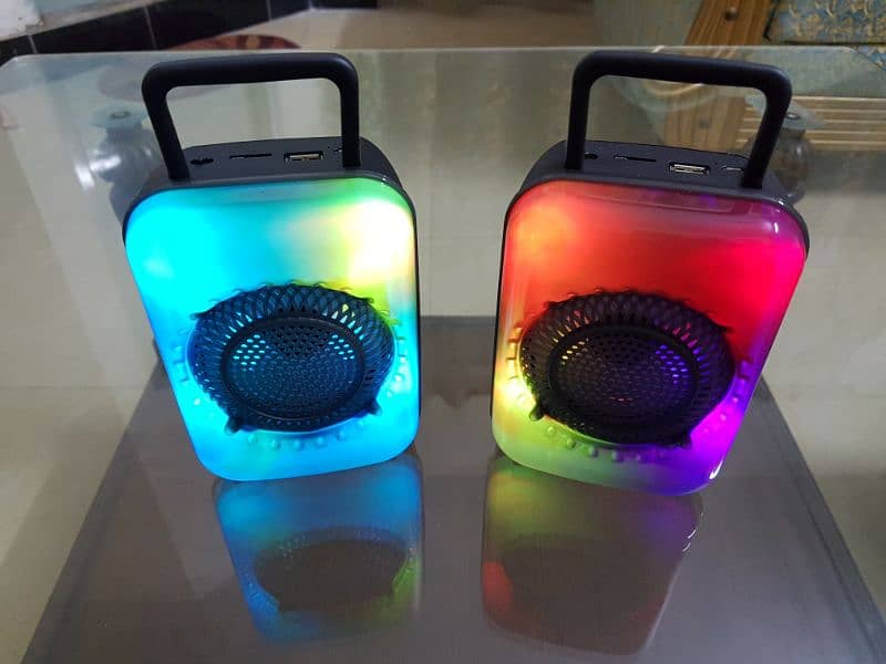 Bluetooth Speaker with Flaming LEDs 2