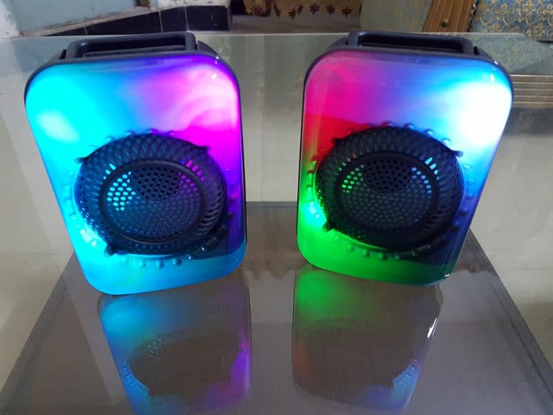 Bluetooth Speaker with Flaming LEDs 5