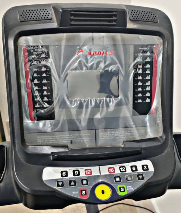 APOLLO Smart-T3 Motorized Autoincline Treadmill 1