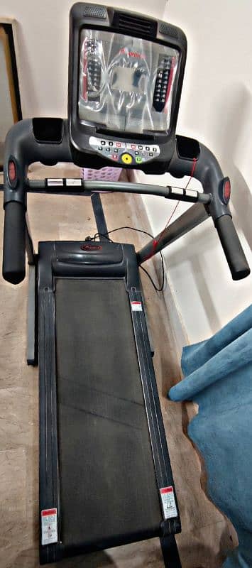 APOLLO Smart-T3 Motorized Autoincline Treadmill 2