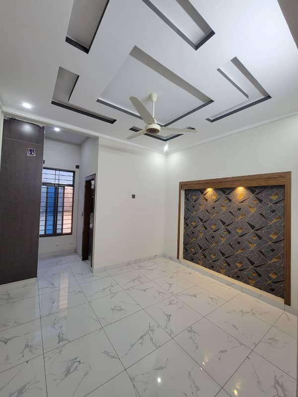 5 Marla House very good place Brand new very beautiful hot location house for sale in Pakistan Town phase 2 Near PWD Markaz 6