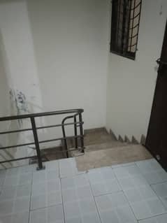 Khayaban e amin 5 marla double storey house for rent