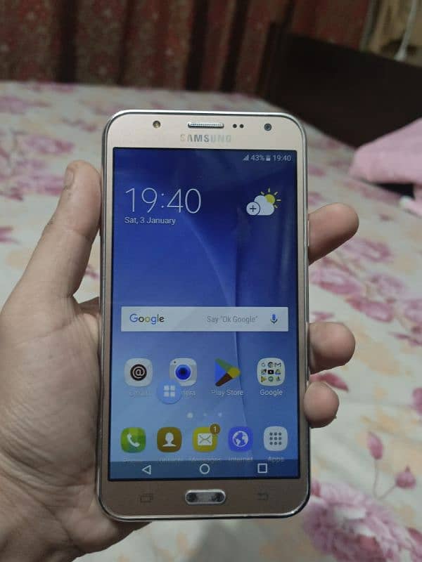 Samsung Galaxy j7 0