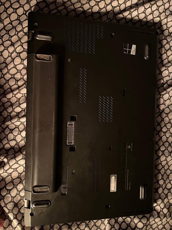 Lenovo t450s 8gb ram  128 gb ssd storage  Condition 10/10 4