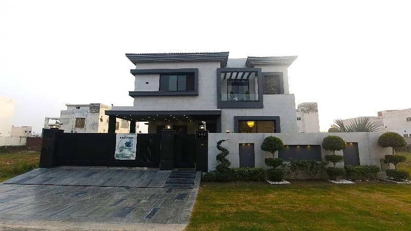 1 Kanal House Ideally Situated In DHA Phase 7 - Block T 2