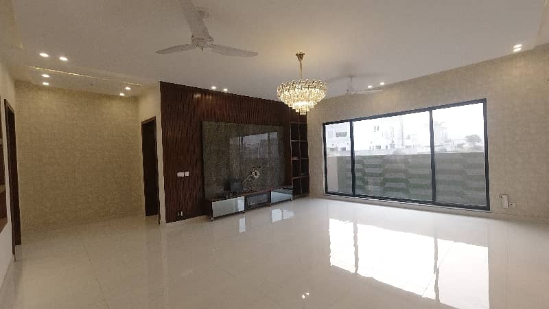 1 Kanal House Ideally Situated In DHA Phase 7 - Block T 11