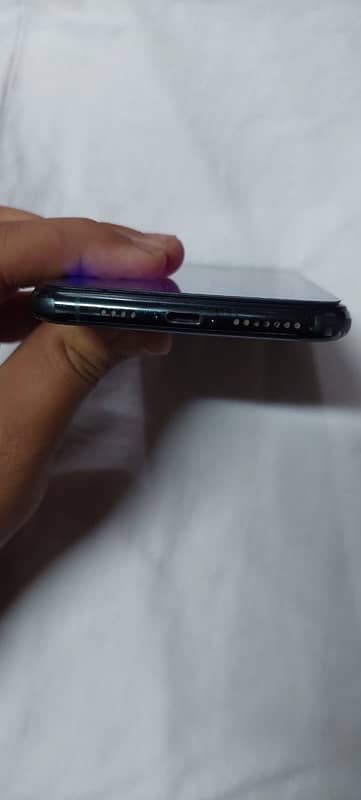 Iphone 11 pro max PTA Aproved 3