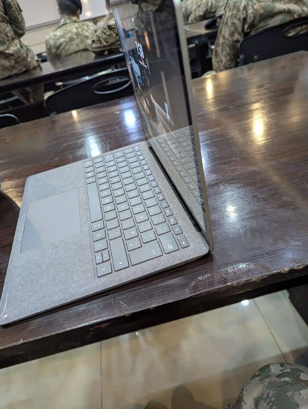 Microsoft Surface Laptop 3 1