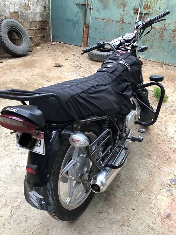 Suzuki GS150SE 1