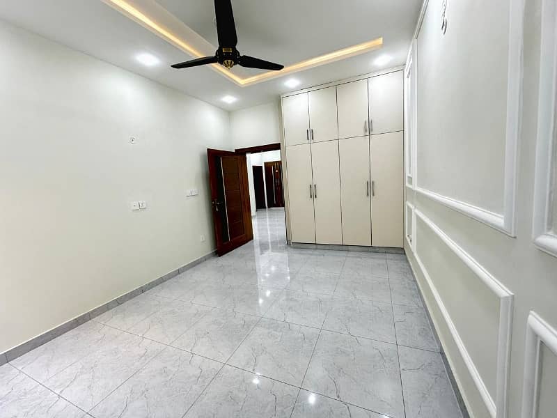 7 Marla Designer House Available For Rent 20