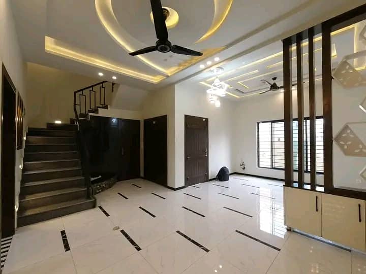 5 Marla Designer House Available For Rent 10