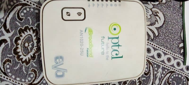 ptcl modem router all ok +charger+box 4