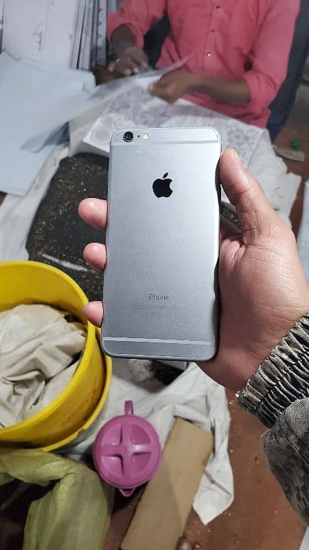 I phone 6 plus only batry  ki stip toti h 6