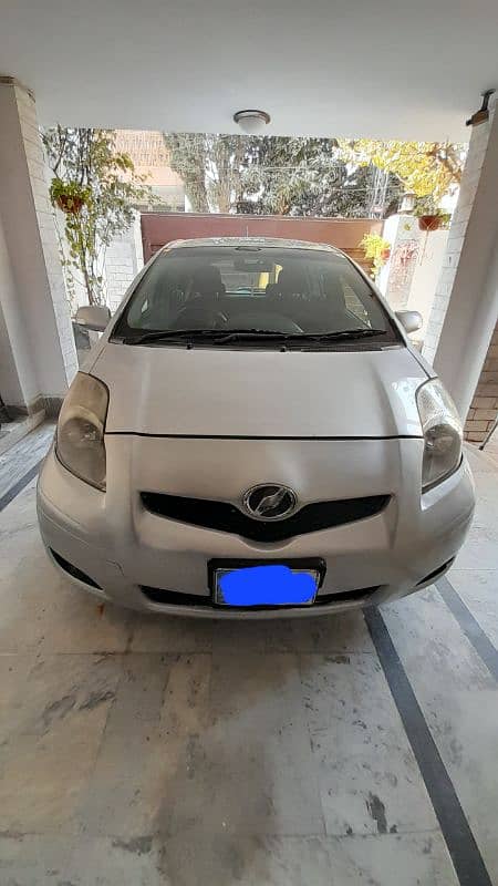 Toyota Vitz 2010/2013 5