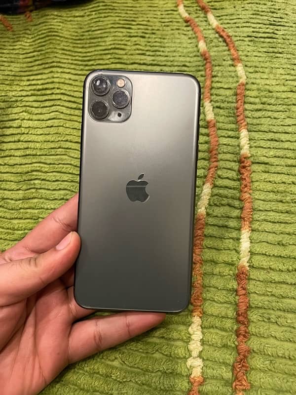 Iphone 11pro Max Physical approved 6