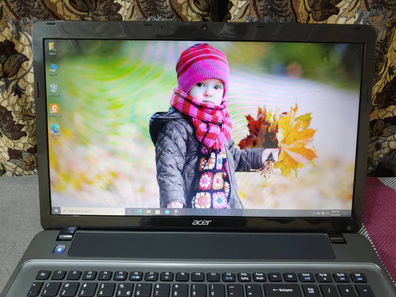 Acer Aspire E1-731 (Pentium 2.4Ghz 4GB 500GB HDD) 3