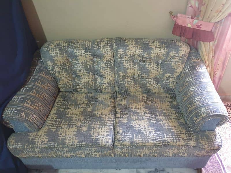 Urgent Sale 7Seater Sofa Set. 3